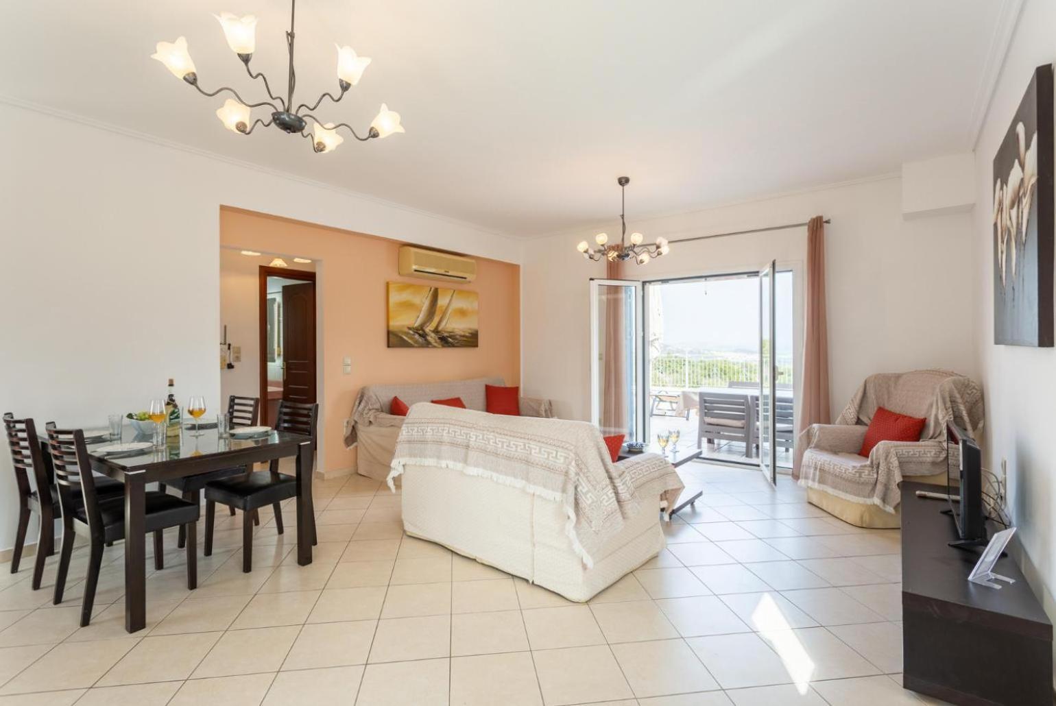 Villa Europe Ena Lakithra ภายนอก รูปภาพ