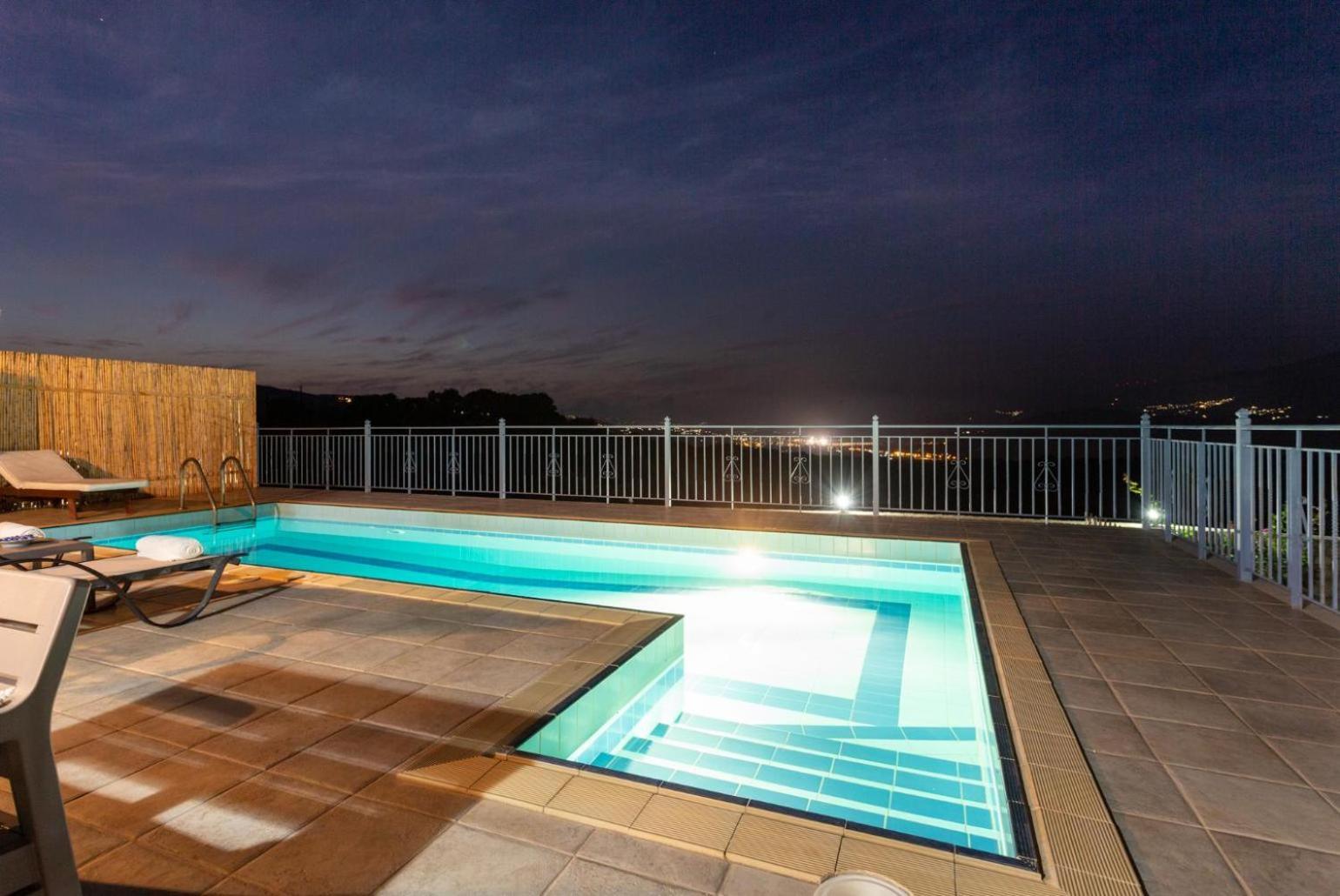 Villa Europe Ena Lakithra ภายนอก รูปภาพ