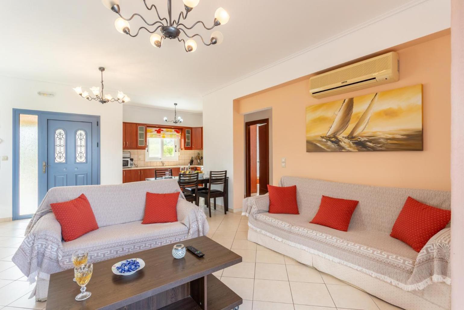 Villa Europe Ena Lakithra ภายนอก รูปภาพ